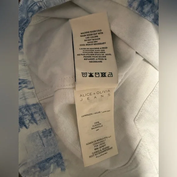 Alice + Olivia Scenic Blue and White Jean Jacket - Picture 5 of 6